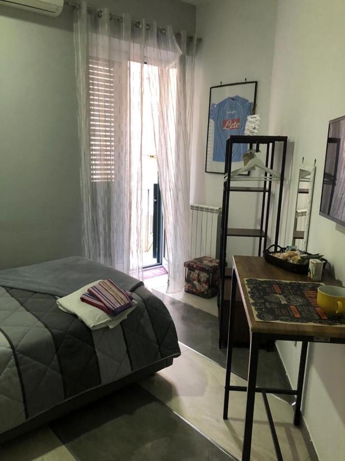 B&B Michela Νάπολη Εξωτερικό φωτογραφία